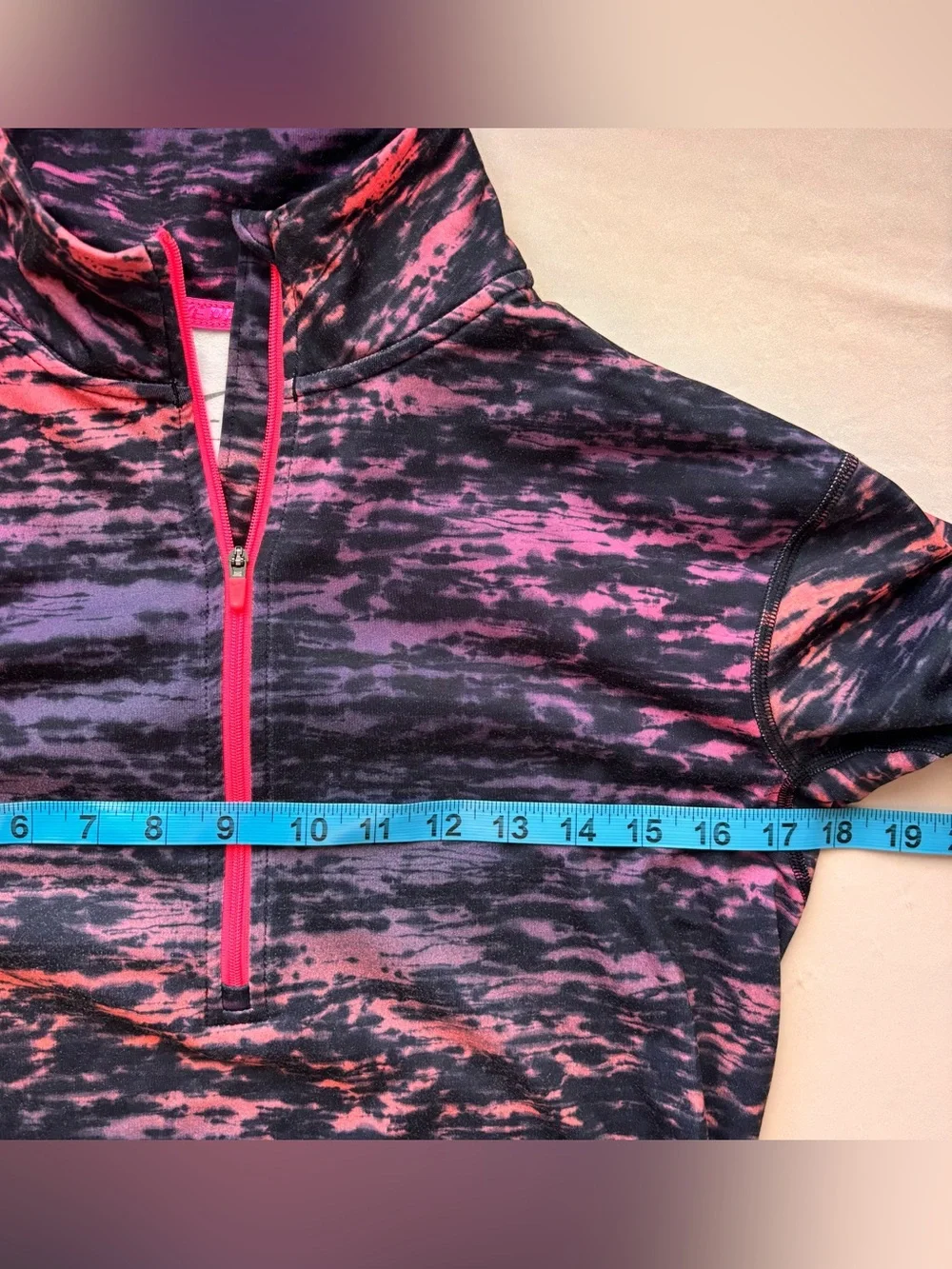 Nike Women’s Black & Pink Quarter-Zip Active Pullover Size Large